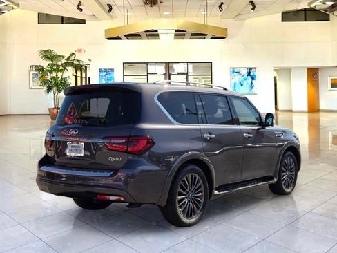 Certified 2023 INFINITI QX80 Premium Select w/ Cargo Package AWD/4WD image 4