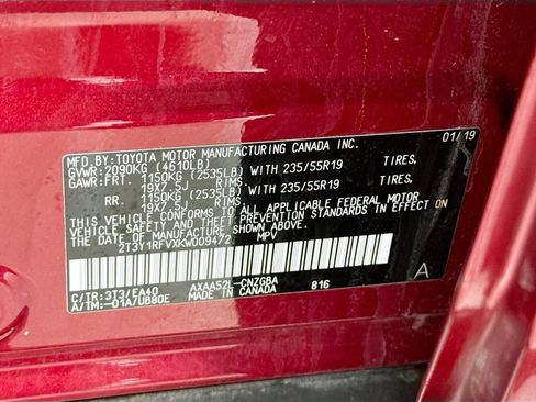 Used 2019 Toyota RAV4 Limited w/ Cold Weather Package FWD image 35