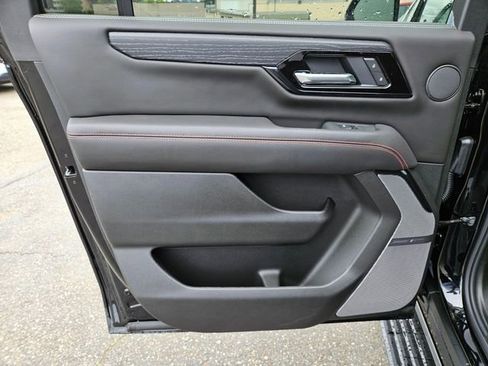 New 2026 GMC Yukon XL AT4 Ultimate AWD/4WD image 19