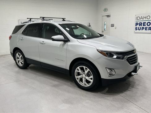 Used 2020 Chevrolet Equinox LT AWD/4WD image 2