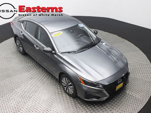 Used 2024 Nissan Altima 2.5 SV image 4