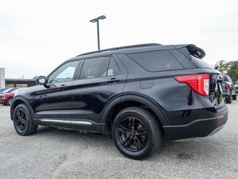 Used 2023 Ford Explorer XLT w/ Equipment Group 202A image 17