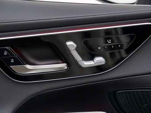 Certified 2025 Mercedes-Benz GLC 300 4MATIC image 15