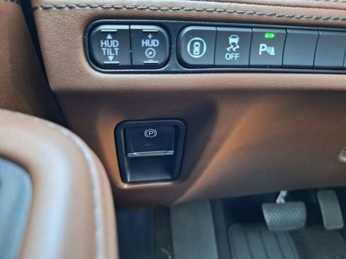 Used 2023 Acura MDX SH-AWD w/ Advance Package image 12