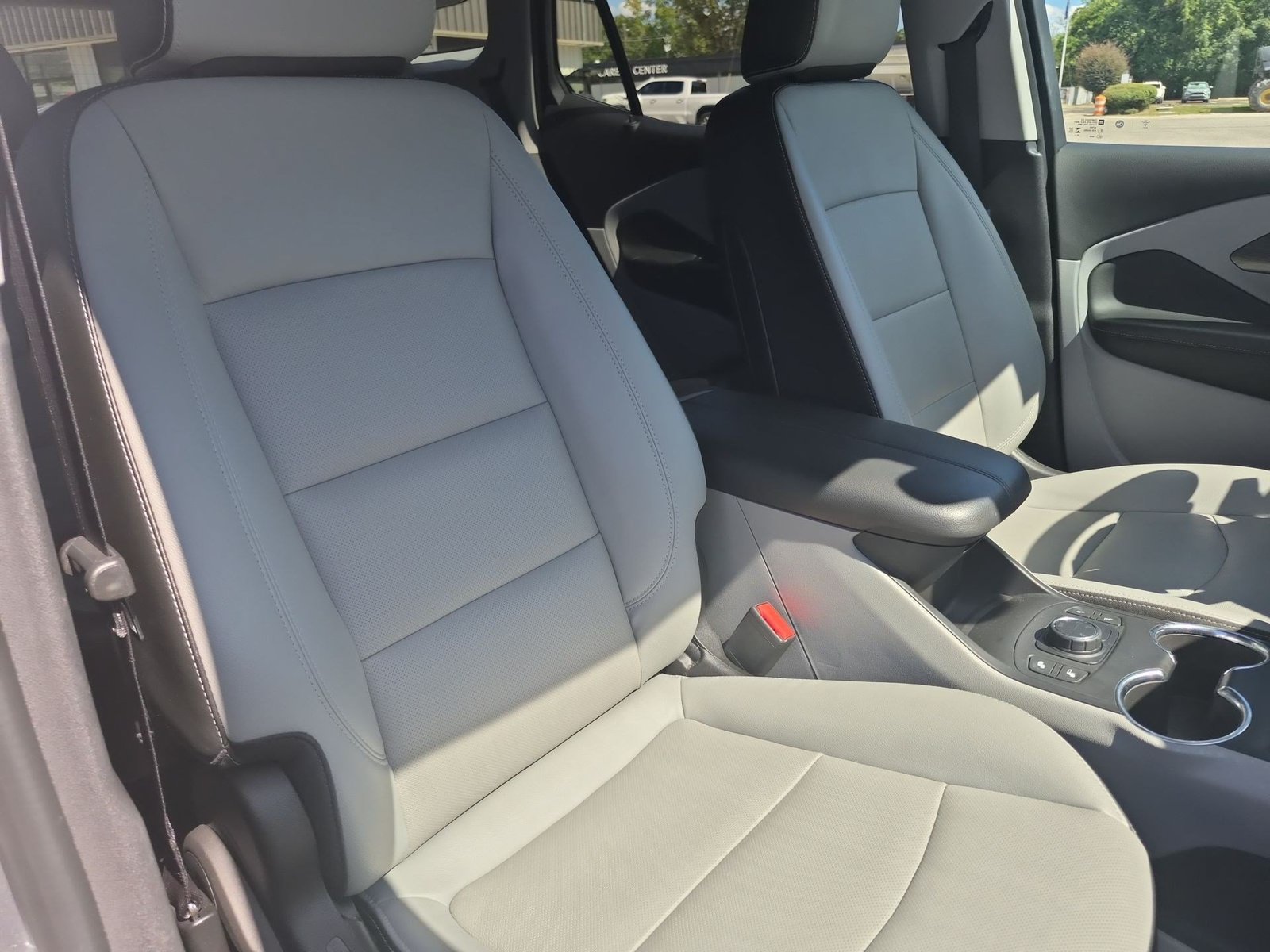 Certified 2024 GMC Terrain SLT AWD/4WD image 28