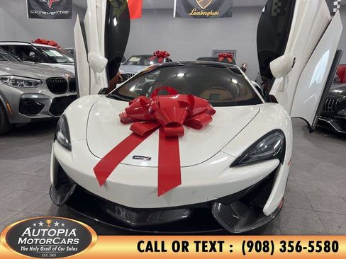 Used 2017 McLaren 570S RWD image 1