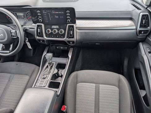 Certified 2022 Kia Sorento LX AWD/4WD image 29
