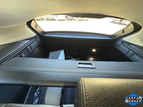 Used 2024 Land Rover Range Rover Velar S image 24