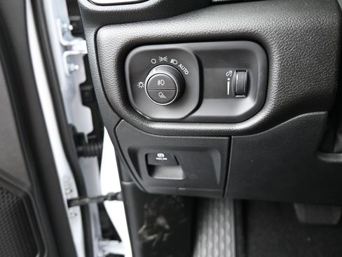 New 2026 RAM 1500 Classic Warlock image 27