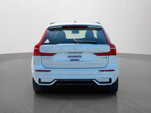 Used 2024 Volvo XC60 B5 Plus w/ Protection Package Premier AWD/4WD image 6