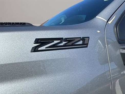 Used 2025 Chevrolet Silverado 2500 LTZ w/ LTZ Plus Package image 34