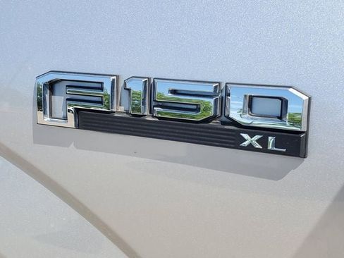 Used 2015 Ford F150 XL w/ Equipment Group 101A Mid AWD/4WD image 27