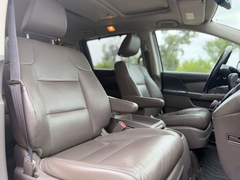 Used 2015 Honda Odyssey Touring Elite image 18