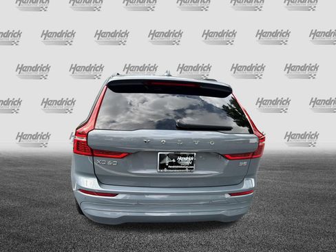 Used 2023 Volvo XC60 B5 Core w/ Climate Package FWD image 9
