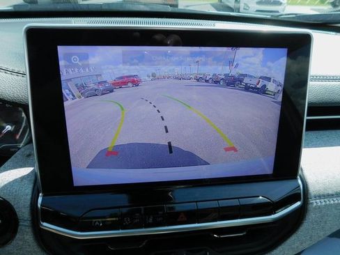 Used 2024 Jeep Compass Latitude image 27