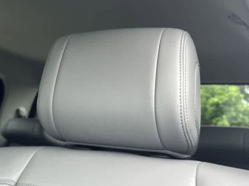 Used 2024 Toyota Tundra Limited AWD/4WD image 25