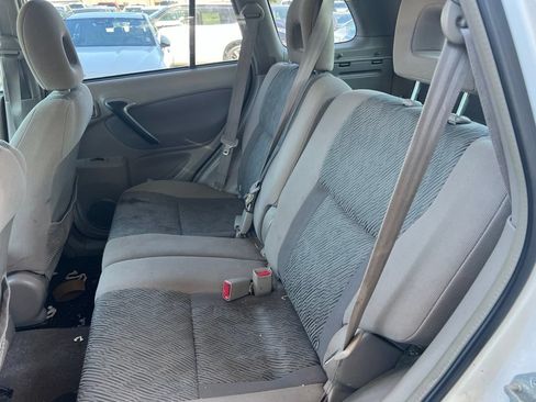 Used 2003 Toyota RAV4 2WD image 6