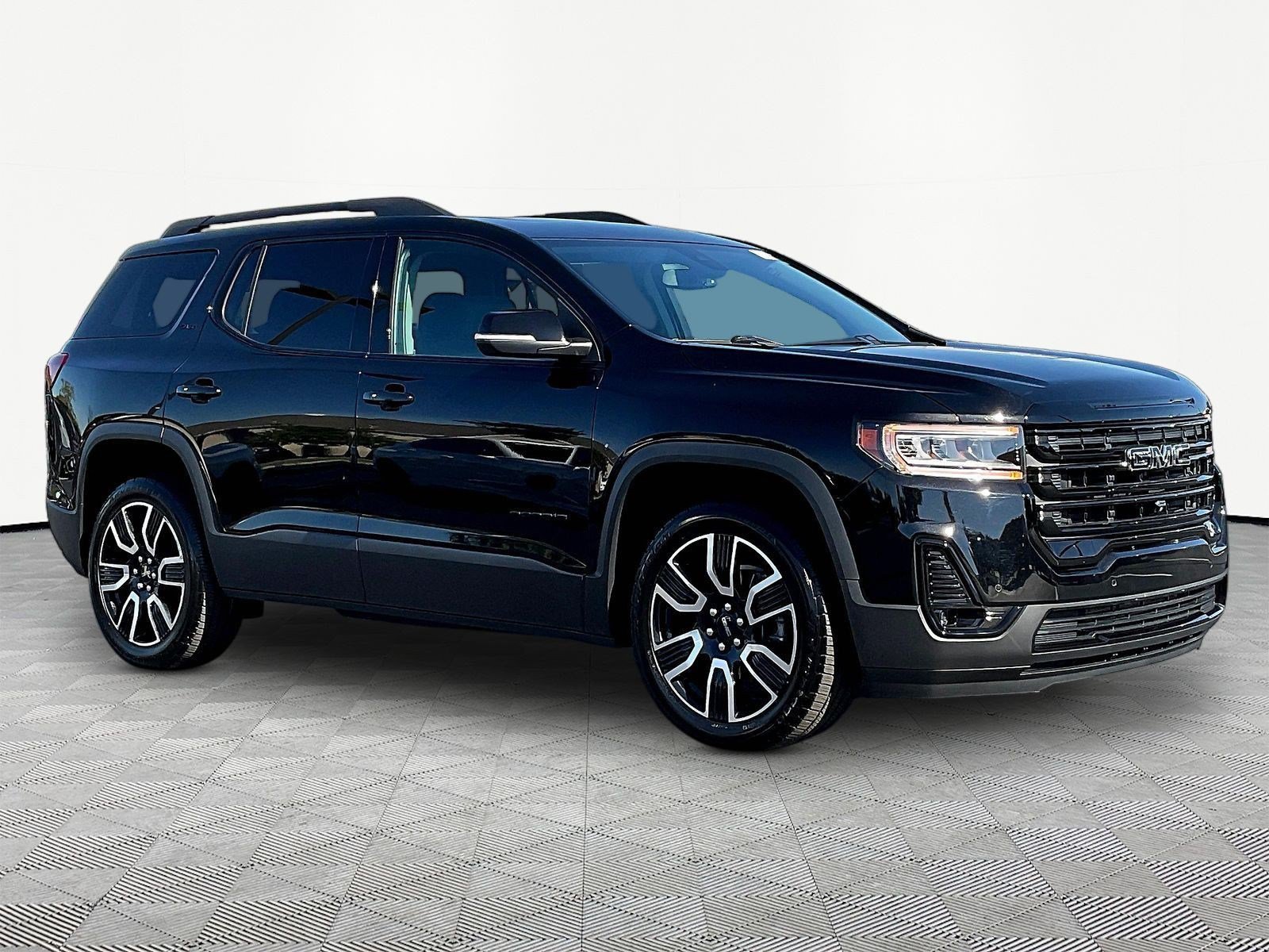 Used 2021 GMC Acadia SLT w/ Elevation Edition AWD/4WD image 3