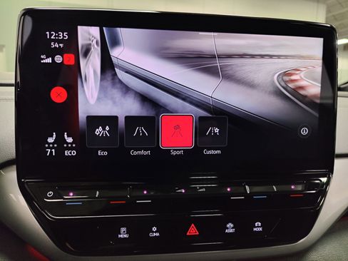 Certified 2023 Volkswagen ID.4 Pro S image 18