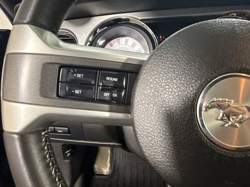 Used 2010 Ford Mustang GT RWD image 22