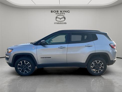 Used 2019 Jeep Compass Trailhawk image 2