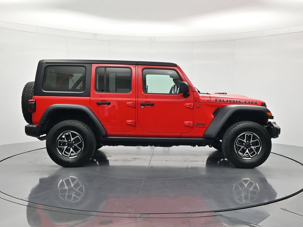 Used 2024 Jeep Wrangler Unlimited Rubicon AWD/4WD image 4