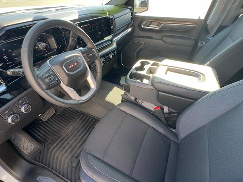 Used 2026 GMC Sierra 1500 Elevation image 17