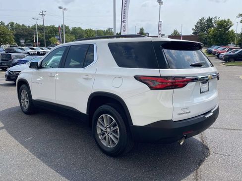 Used 2023 Chevrolet Traverse LT FWD image 5