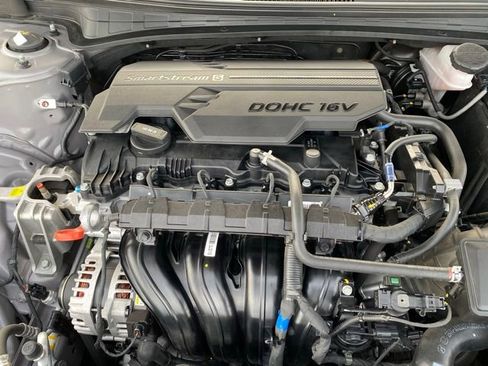 Used 2023 Hyundai Elantra SEL image 23