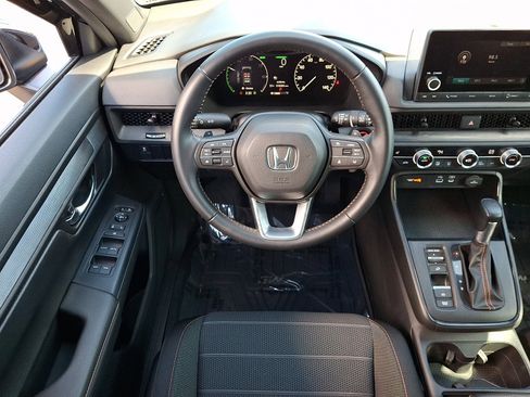 Used 2025 Honda CR-V Sport image 11