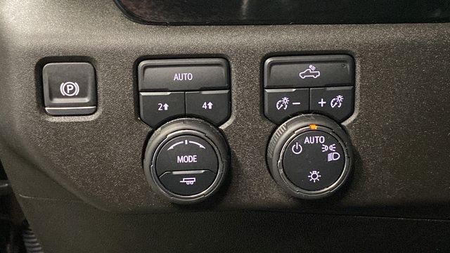 Used 2024 Chevrolet Silverado 1500 LT AWD/4WD image 28