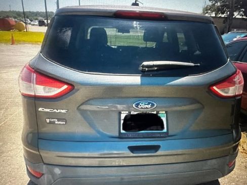 Used 2016 Ford Escape S FWD image 4