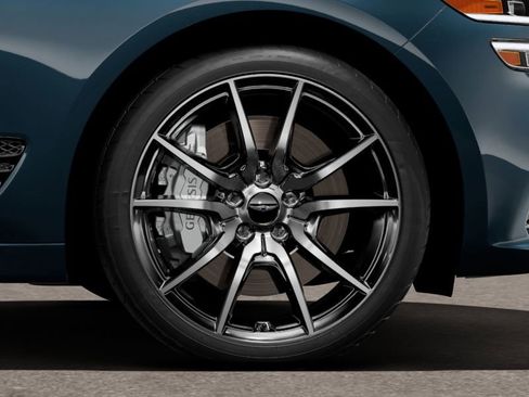 New 2025 Genesis G70 2.5T image 8