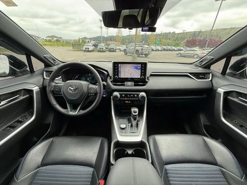 Used 2020 Toyota RAV4 XSE AWD/4WD image 11