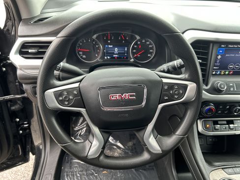 Used 2023 GMC Acadia SLE w/ Driver Convenience Package image 22