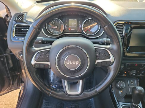 Used 2019 Jeep Compass Altitude image 23