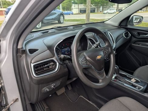 Used 2020 Chevrolet Equinox LT FWD image 11
