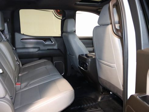 Used 2022 GMC Sierra 1500 SLT w/ SLT Convenience Package image 66