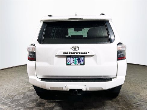 Certified 2020 Toyota 4Runner SR5 image 7