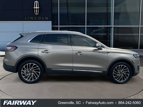 Used 2020 Lincoln Nautilus Reserve FWD image 9