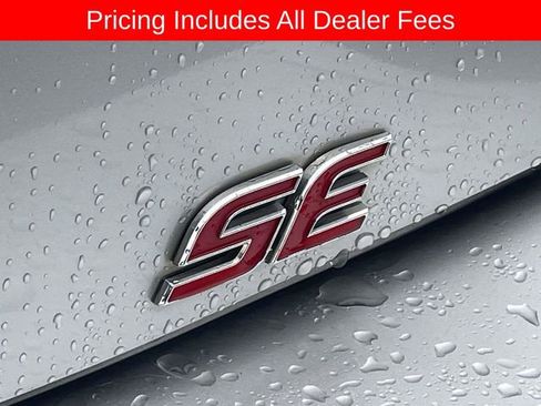 Used 2022 Toyota Corolla SE FWD image 12
