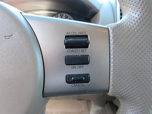 Used 2012 Nissan Frontier SV RWD image 12