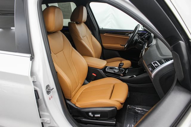 Used 2023 BMW X3 xDrive30i w/ Premium Package w/ZPA AWD/4WD image 18