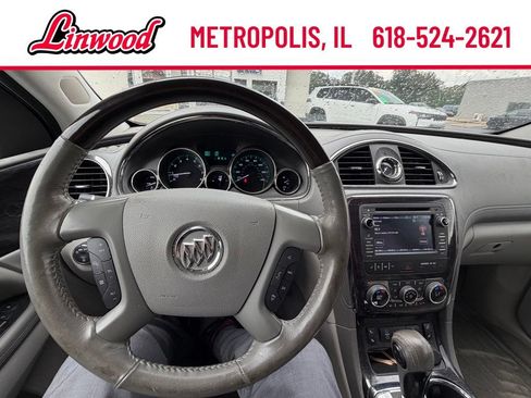 Used 2017 Buick Enclave Leather FWD image 9
