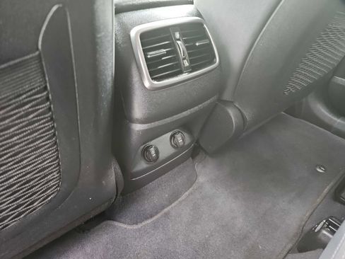 Used 2020 Kia Sorento LX w/ LX I4 Convenience Package FWD image 27