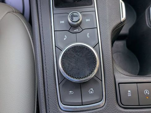 Used 2019 Cadillac XT4 Luxury FWD image 22
