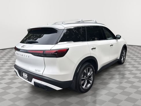 Certified 2025 INFINITI QX60 Luxe w/ Vision Package image 5