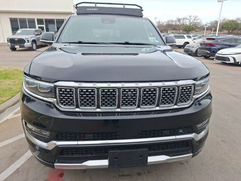 Used 2022 Jeep Grand Wagoneer Series II w/ Convenience Group III image 9