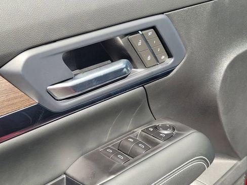 New 2026 GMC Terrain Denali w/ LPO, Black Badging Package image 23