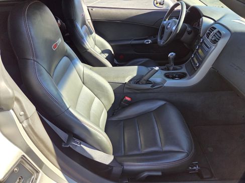 Used 2006 Chevrolet Corvette Z06 image 15